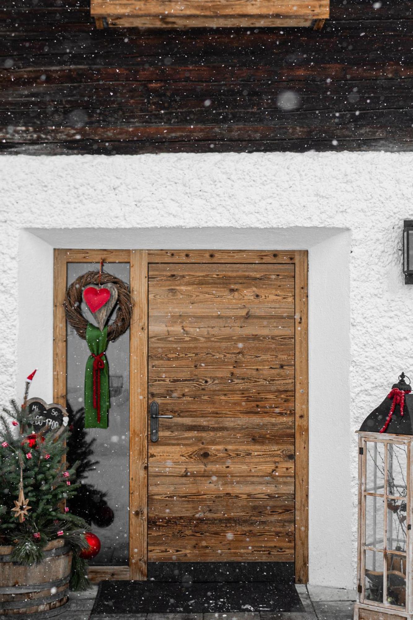 Peer Alm Hotel Navis Exterior foto