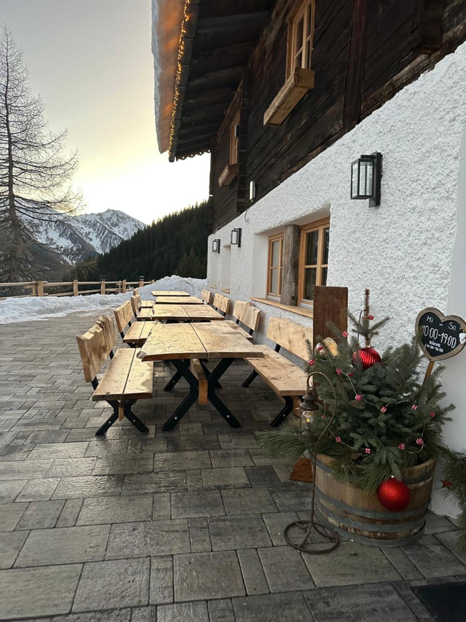 Peer Alm Hotel Navis Exterior foto