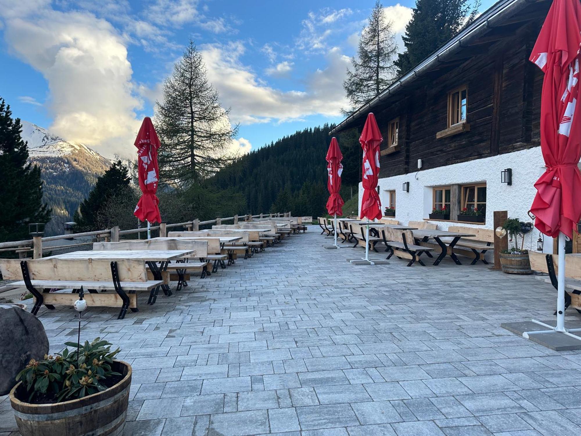 Peer Alm Hotel Navis Exterior foto